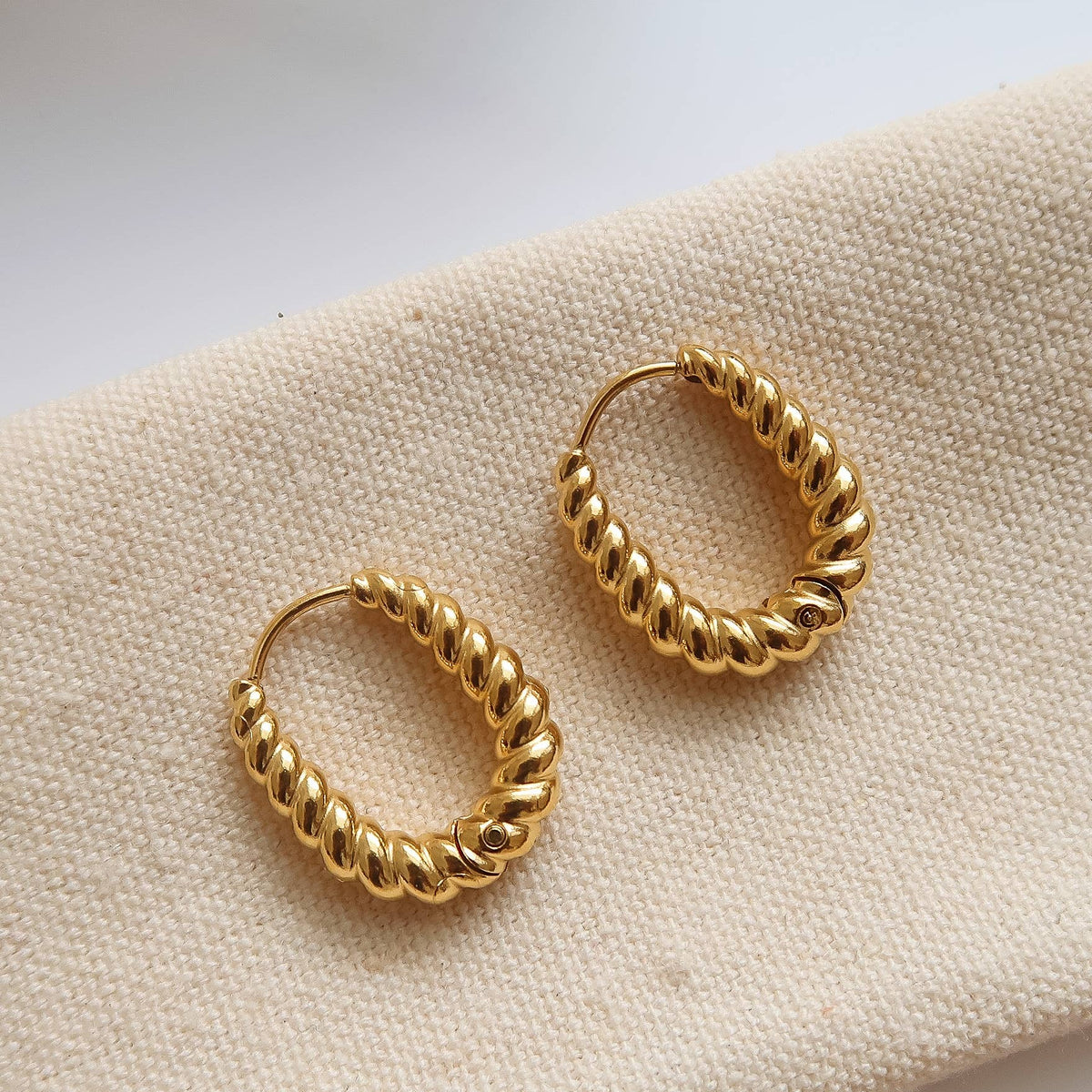 Cere 18K Gold Non-Tarnish Twisted Hoop Earrings