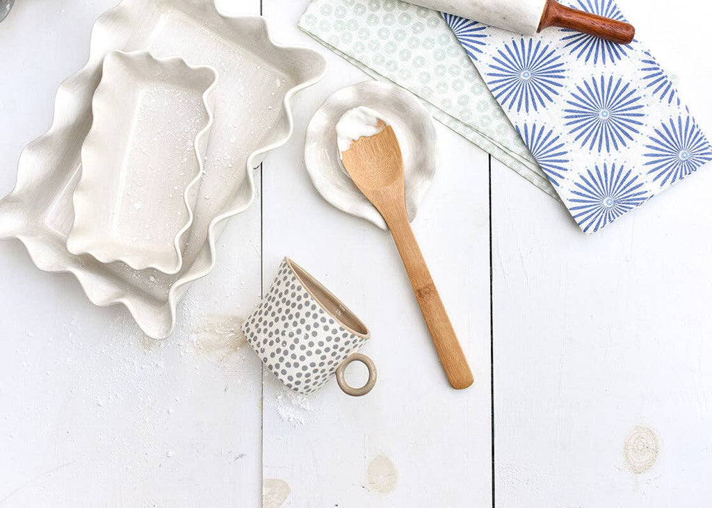 Signature White Ruffle Spoon Rest