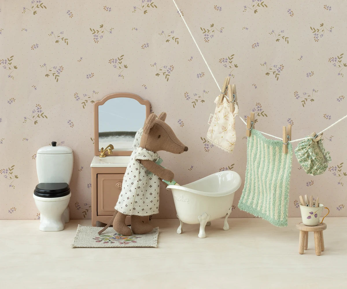 Sink Dresser with Mirror, Mouse