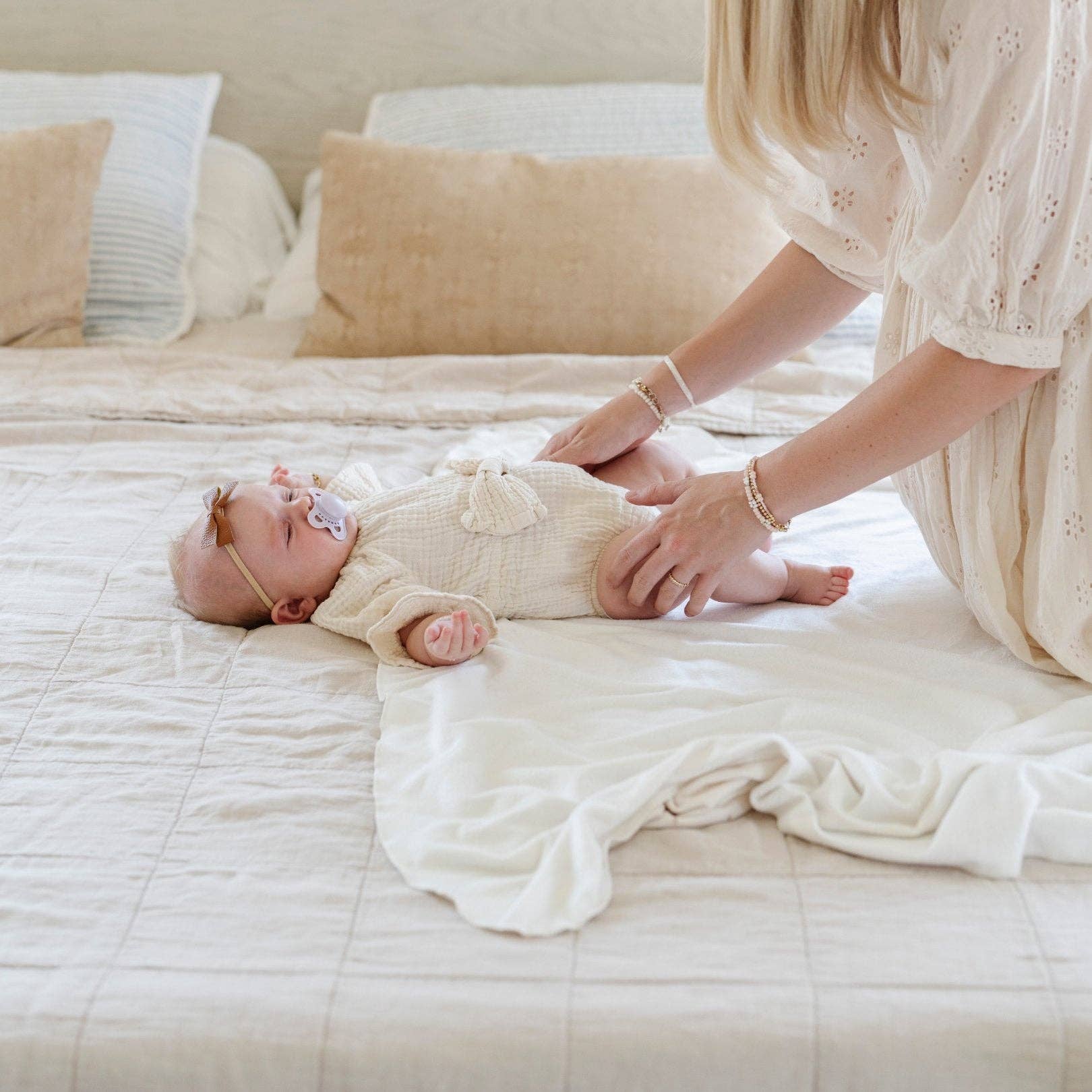 Minky Stretch Luxe Swaddle Blanket / Mushroom Print