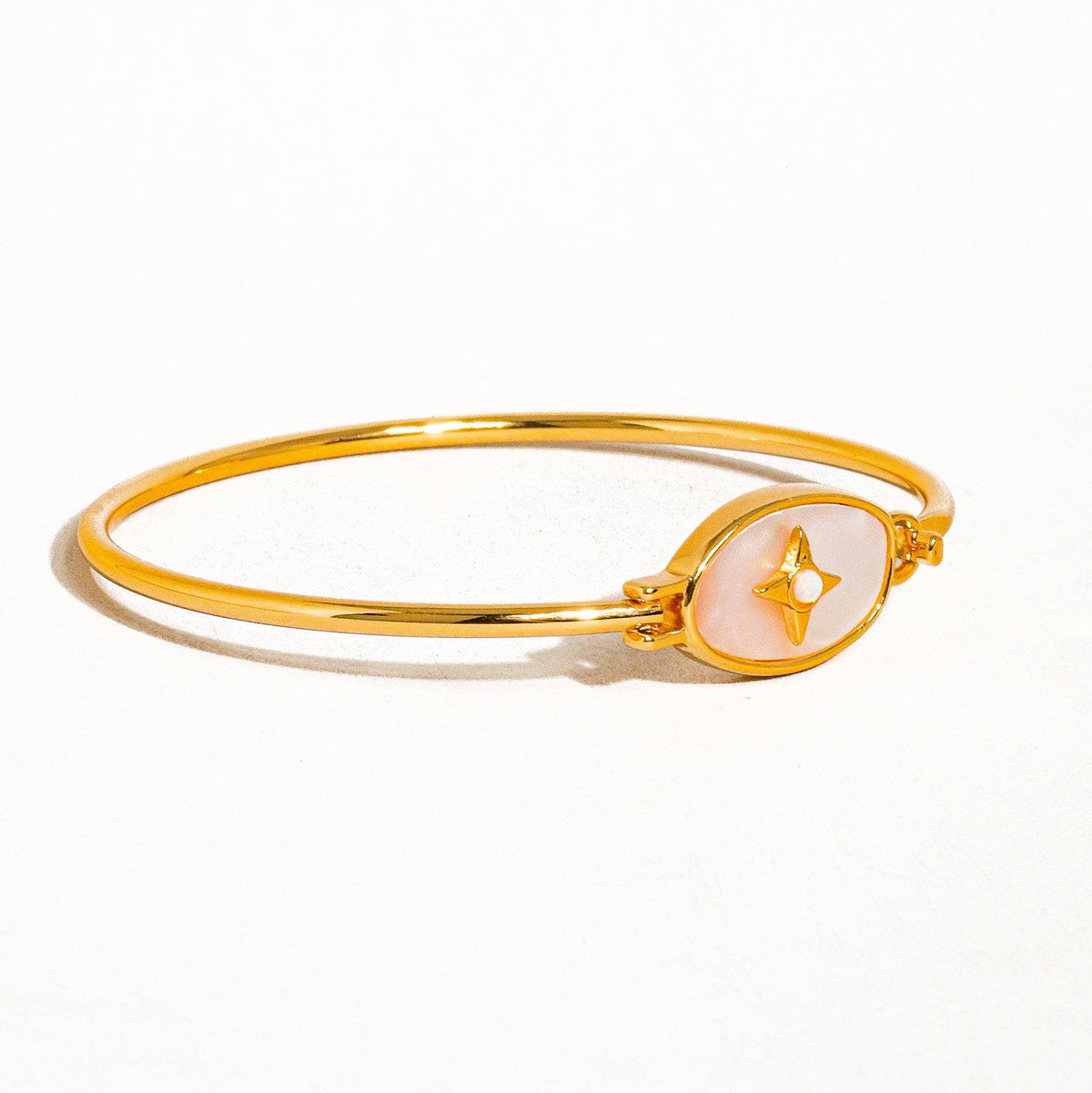 Aileen Vintage Star Shell Bangle