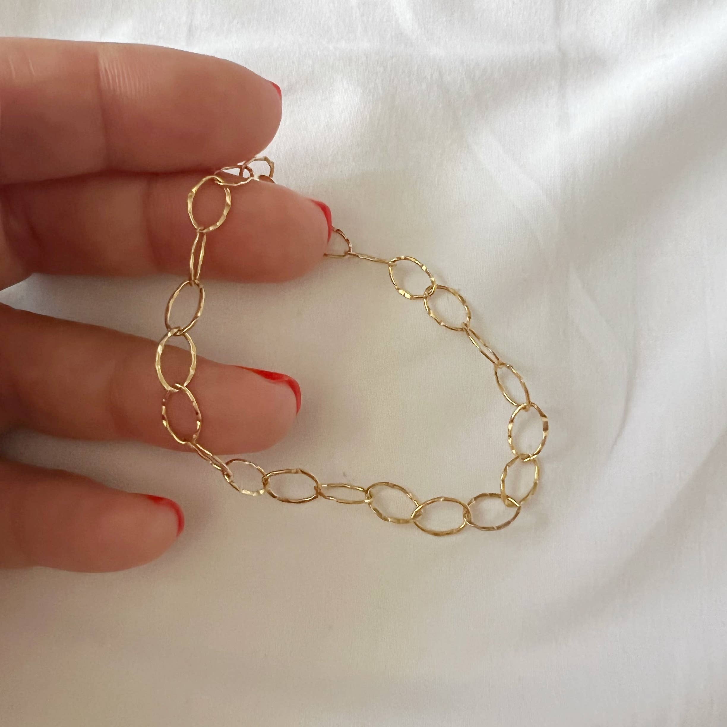 London Hammered Paperclip Chain Bracelet