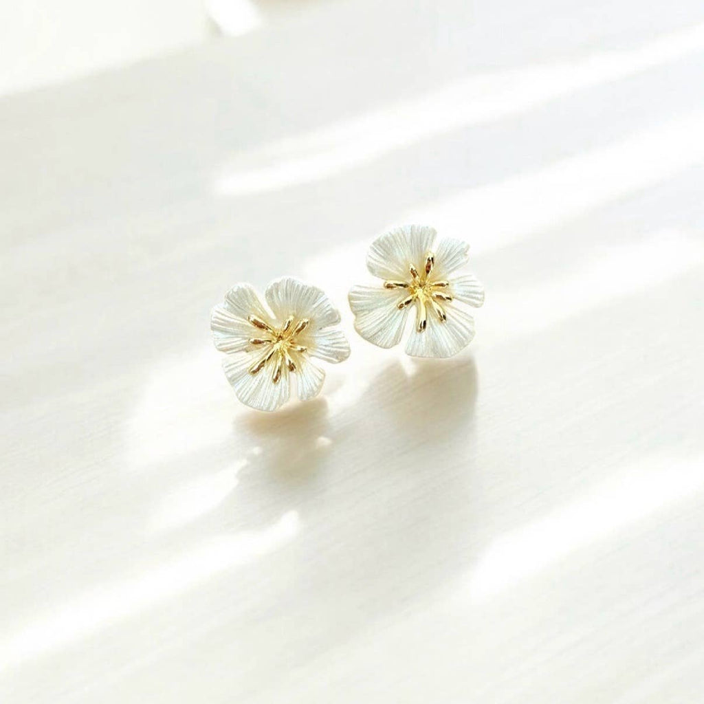 Tropics Beachy Flower Shell Earrings