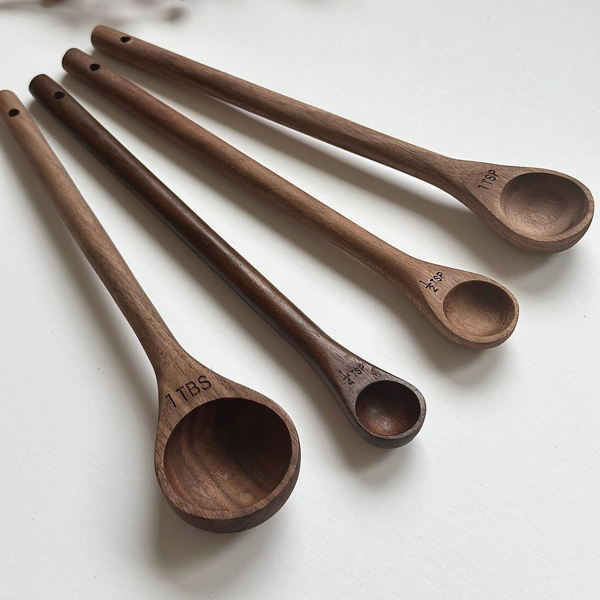 Measuring Spoons Set, Walnut
