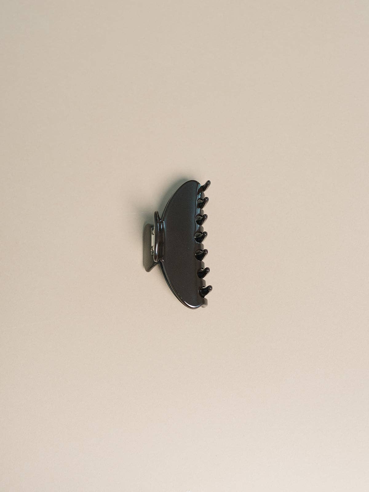 Medium Hair Claw - Ganache