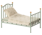 Vintage Bed, Mouse - Mint