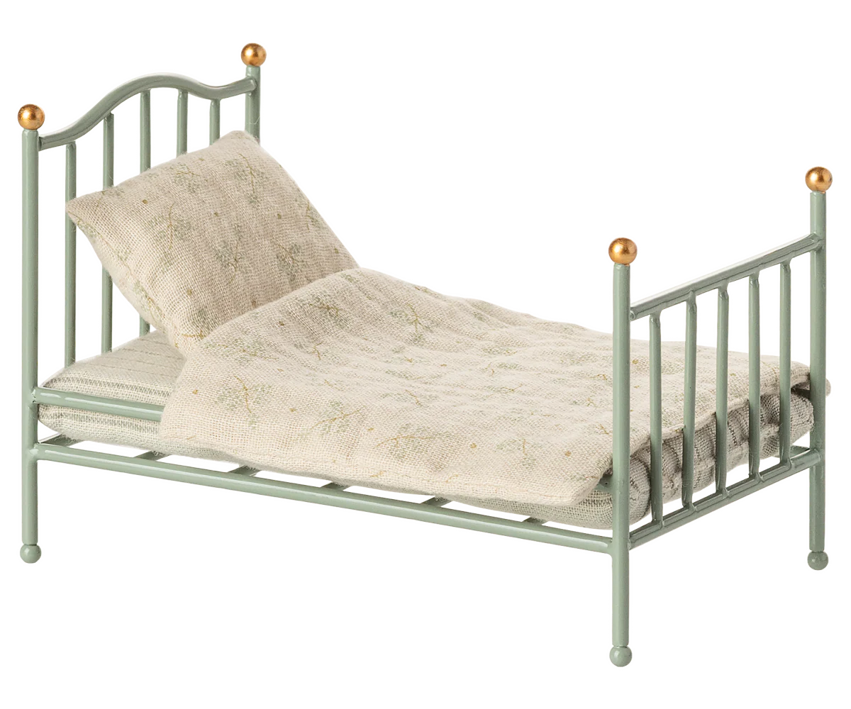 Vintage Bed, Mouse - Mint