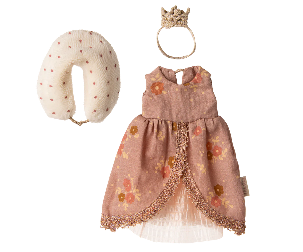 Queen Dress, Mum