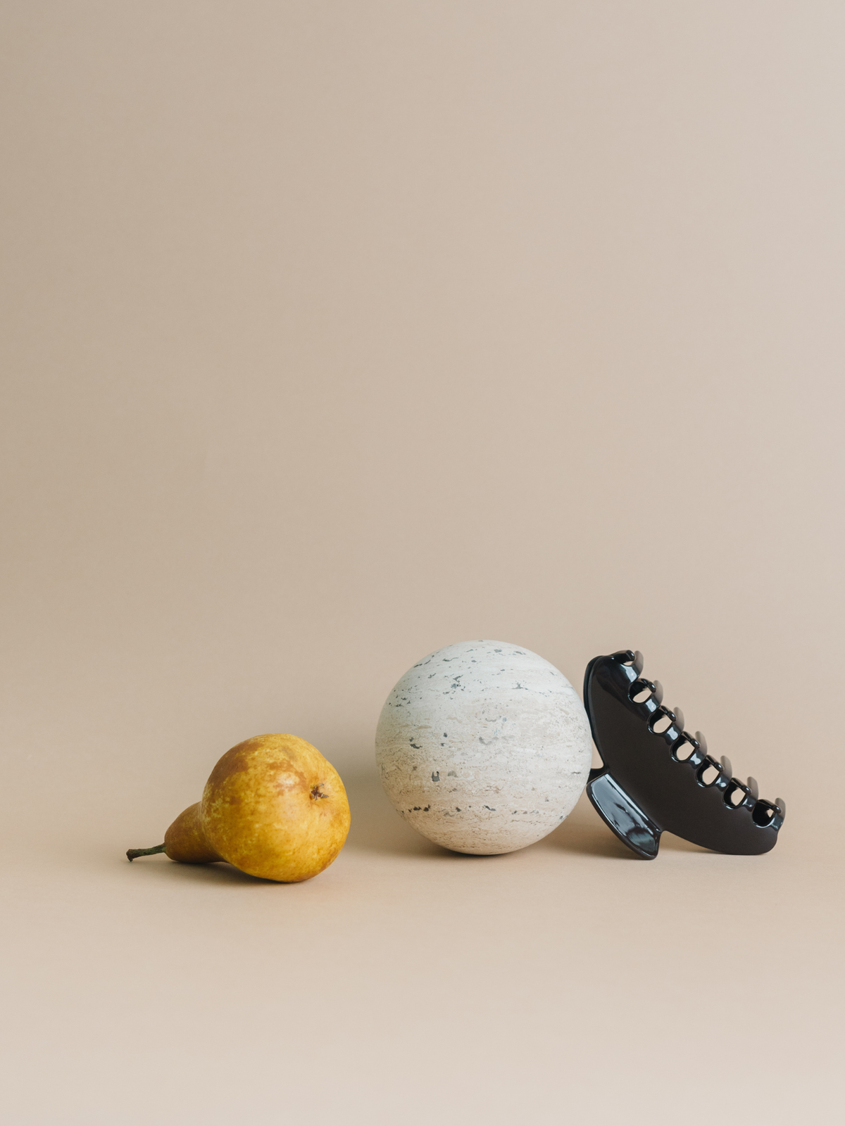 Medium Hair Claw - Ganache