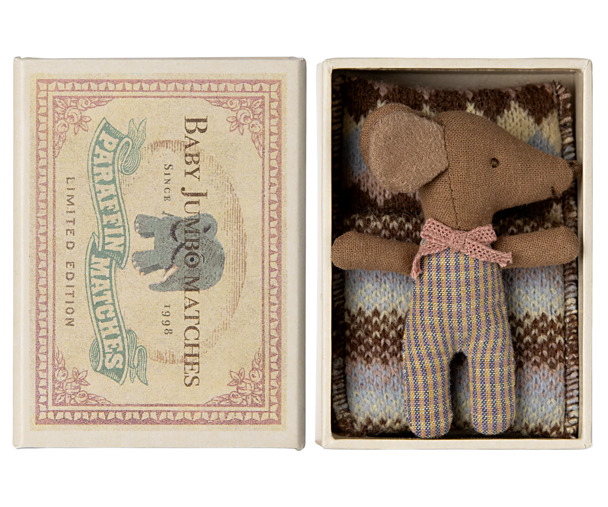 Sleepy Wakey Baby mouse in Matchbox