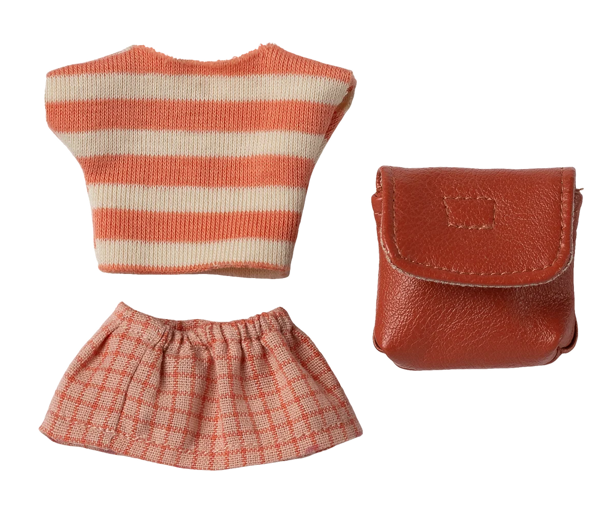 Clothes and bag, Big sister mouse | Coral