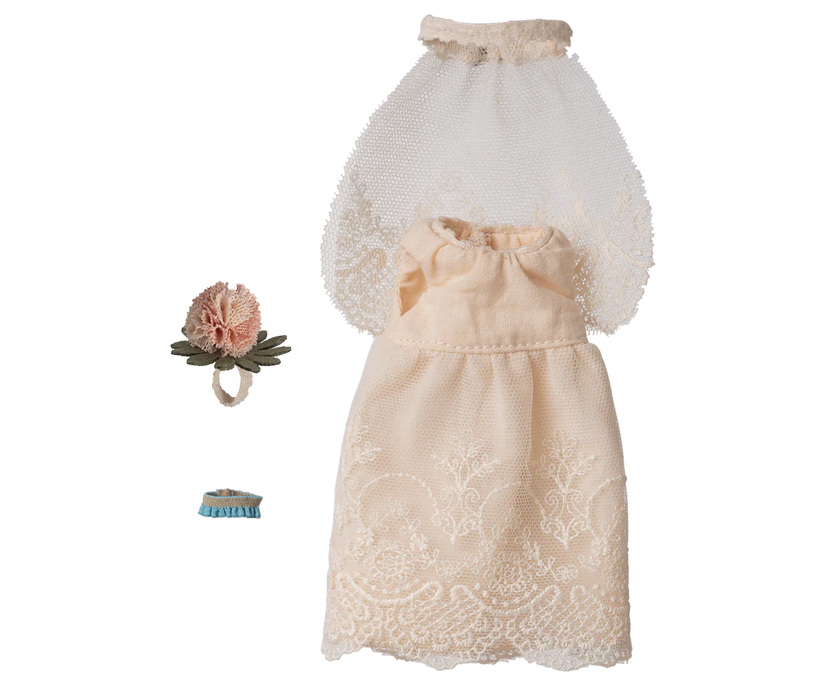 Wedding dress, Mum mouse